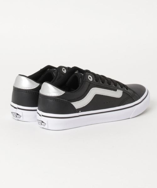 vans weekly court v441