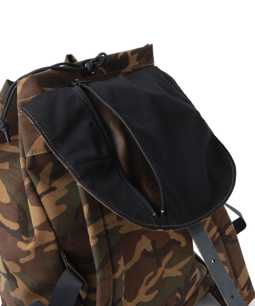 BEAMS BOY（ビームスボーイ）の「BAG'n'NOUN / NAPSAC “CAMO” SPECIAL（バックパック/リュック・レディース・カモフラージュ・ONE SIZE）」の7枚目の写真