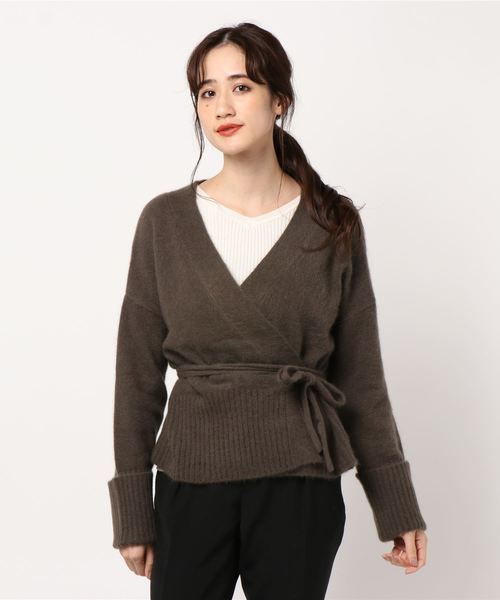 La TOTALITE（ラトータリテ）の「ラクーン混カシュクールカーディガン◆（カーディガン/ボレロ・レディース・チャコールグレー/ベージュ/ウッド・FREE）」の9枚目の写真