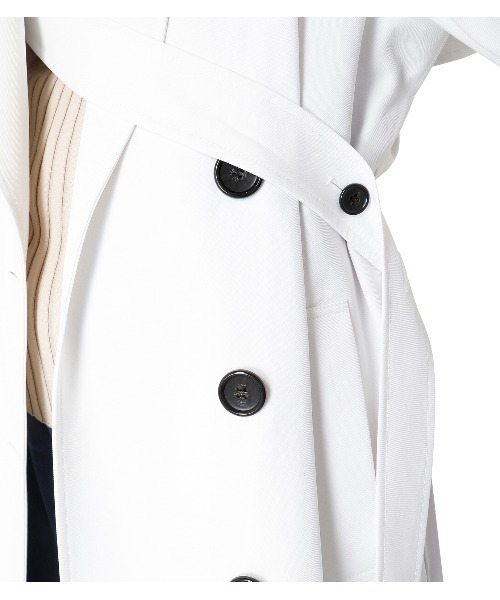LE CIEL BLEU(ルシェルブルー)の「Asymmetric Trench Coat(トレンチコート・レディース・ホワイト/ベージュ・36)」の15枚目の写真