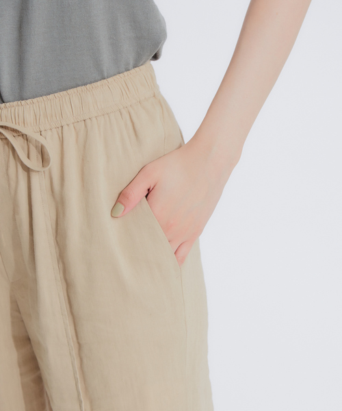 qualite（カリテ）の「リネンレーヨンスリットパンツ（その他パンツ・レディース・ブラック/ベージュ・40/38/36）」の7枚目の写真