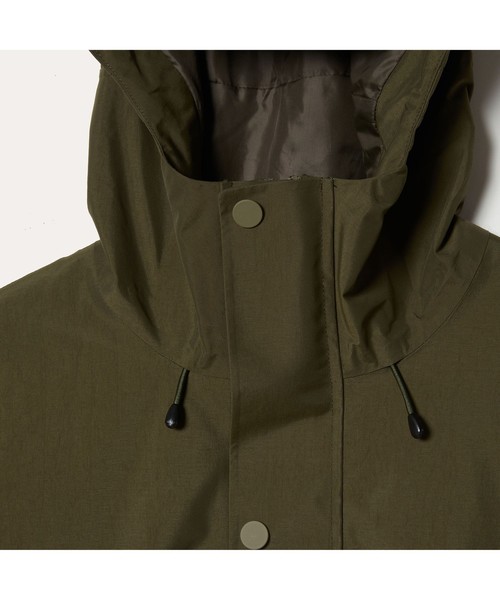 AIGLE(エーグル)の「ダズジャケット(マウンテンパーカー・メンズ・ネイビー/レッド/モスグリーン・M/LL/S/L)」の9枚目の写真