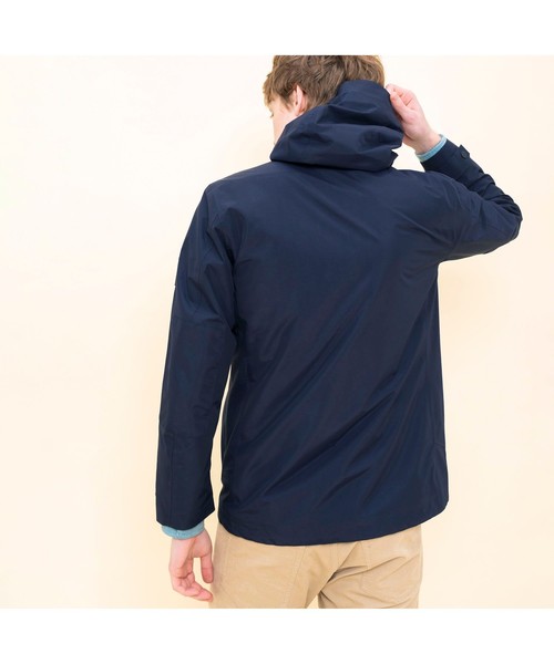AIGLE(エーグル)の「ダズジャケット(マウンテンパーカー・メンズ・ネイビー/レッド/モスグリーン・M/LL/S/L)」の16枚目の写真