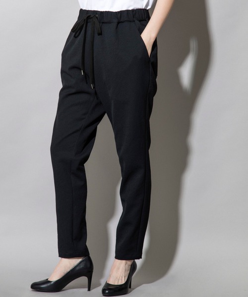 Munich（ミューニック）の「トリアセテートファイバーオックス　テーパードパンツ（その他パンツ・レディース・ブラック/ベージュ・S/M/XS）」の14枚目の写真