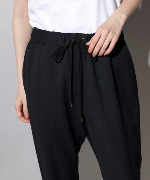 Munich（ミューニック）の「トリアセテートファイバーオックス　テーパードパンツ（その他パンツ・レディース・ブラック/ベージュ・S/M/XS）」の18枚目の写真