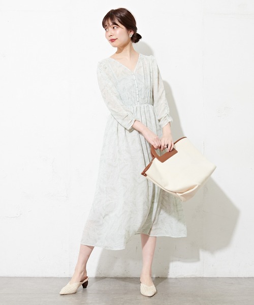 natural couture(ナチュラルクチュール)の「フェザー柄ギャザーデザインワンピース(ワンピース・レディース・カーキ/ピンクベージュ/その他1/その他2・FREE)」の15枚目の写真