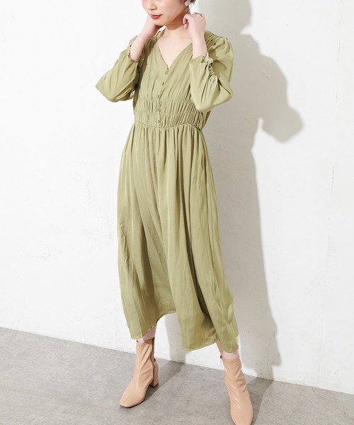 natural couture(ナチュラルクチュール)の「フェザー柄ギャザーデザインワンピース(ワンピース・レディース・カーキ/ピンクベージュ/その他1/その他2・FREE)」の14枚目の写真