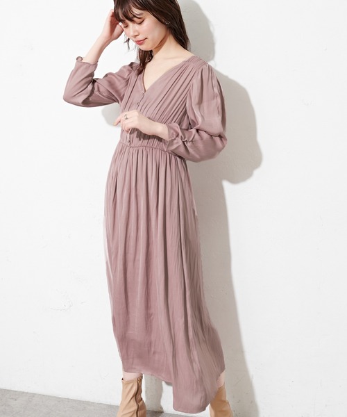 natural couture(ナチュラルクチュール)の「フェザー柄ギャザーデザインワンピース(ワンピース・レディース・カーキ/ピンクベージュ/その他1/その他2・FREE)」の8枚目の写真