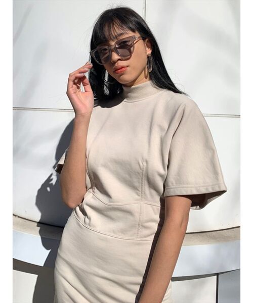 EMODA(エモダ)の「ウエストマークショートワンピース(ワンピース・レディース・グレー/ブラック/ブルー/ベージュ・FREE)」の8枚目の写真