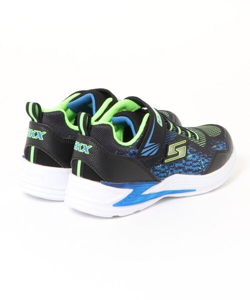 SKECHERS（スケッチャーズ）の「《SKECHERS》ERUPTERS III - DERLO（スニーカー・キッズ・ブラック×ブルー/ブラック×シルバー/ネイビー・22.0cm/21.0cm/17.0cm/16.5cm/18.0cm/19.0cm/20.0cm/17.5cm/21.5cm/19.5cm/18.5cm/20.5cm）」の4枚目の写真