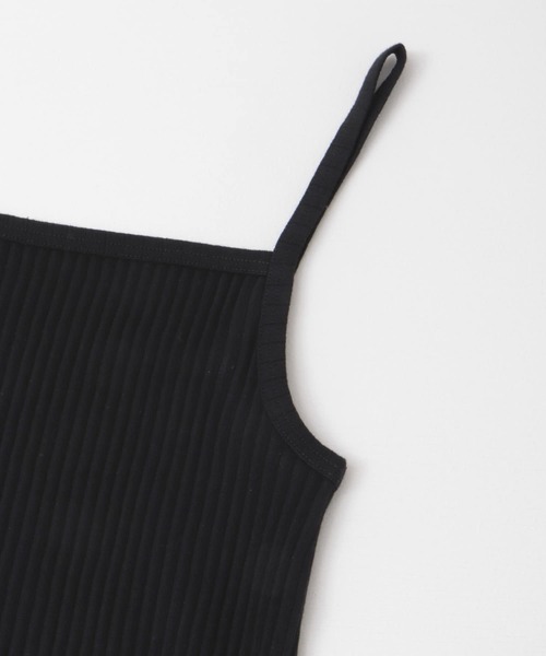 URBAN RESEARCH(アーバンリサーチ)の「スクエアネックキャミソール(キャミソール・レディース・ブラック/ベージュ/オフホワイト・FREE)」の16枚目の写真