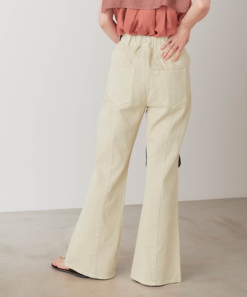 forksy.(フォルクシー)の「【forksy.】デニムピグメント加工スリットフレアパンツ(デニムパンツ・レディース・チャコールグレー/パープル/ブラウン/ブルー/ライトベージュ・FREE)」の9枚目の写真