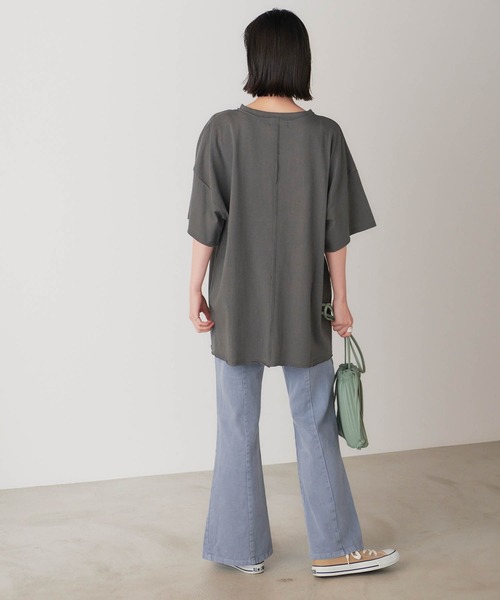 forksy.(フォルクシー)の「【forksy.】デニムピグメント加工スリットフレアパンツ(デニムパンツ・レディース・チャコールグレー/パープル/ブラウン/ブルー/ライトベージュ・FREE)」の22枚目の写真