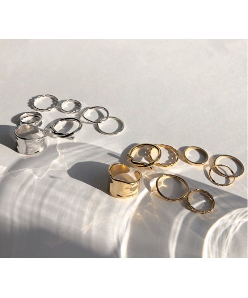 LAC-VERT（ラック・ヴェール）の「ツイストリング8点セット（リング・レディース・シルバー/ゴールド・FREE）」の7枚目の写真