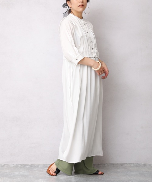 ap retro（アプレトロ）の「異素材使いベストレイヤードロングシャツワンピース（ワンピース・レディース・オフホワイト/ホワイト系その他/ブラック/グリーン系その他・FREE）」の14枚目の写真