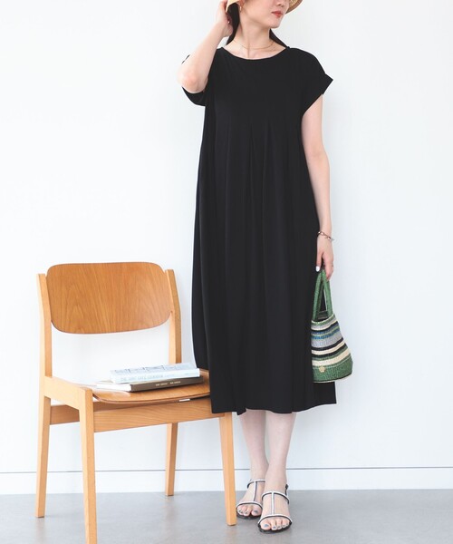 BEAMS HEART（ビームスハート）の「BEAMS HEART / タック フレアワンピース（ワンピース・レディース・ネイビー/オリーブ/オレンジ/ブラウン/ブラック・FREE）」の19枚目の写真