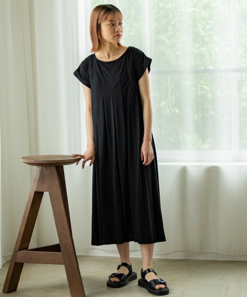 BEAMS HEART（ビームスハート）の「BEAMS HEART / タック フレアワンピース（ワンピース・レディース・ネイビー/オリーブ/オレンジ/ブラウン/ブラック・FREE）」の10枚目の写真