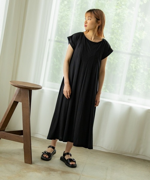 BEAMS HEART（ビームスハート）の「BEAMS HEART / タック フレアワンピース（ワンピース・レディース・ネイビー/オリーブ/オレンジ/ブラウン/ブラック・FREE）」の13枚目の写真