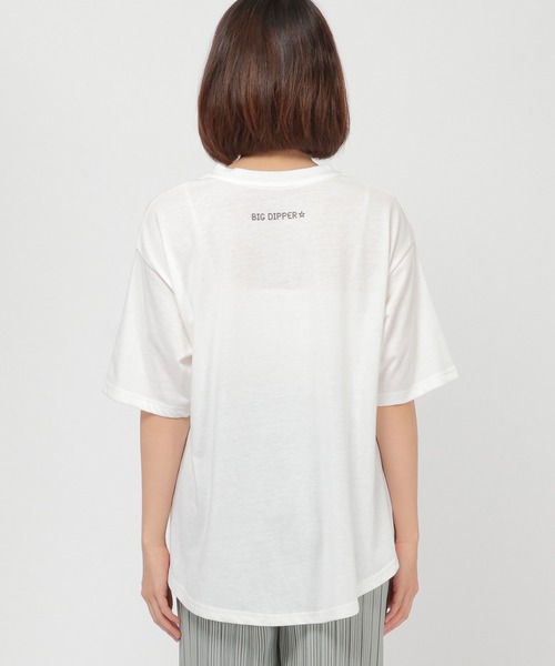 ikka(イッカ)の「Kisaコラボ BIG DipperプリントT(Tシャツ/カットソー・レディース・オフホワイト/ライトグレー・M/L/S)」の5枚目の写真