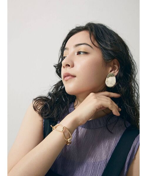 LAGUNAMOON(ラグナムーン)の「ギャザーフレアーキャミワンピース(ワンピース・レディース・アイボリー/ブラック・FREE)」の6枚目の写真