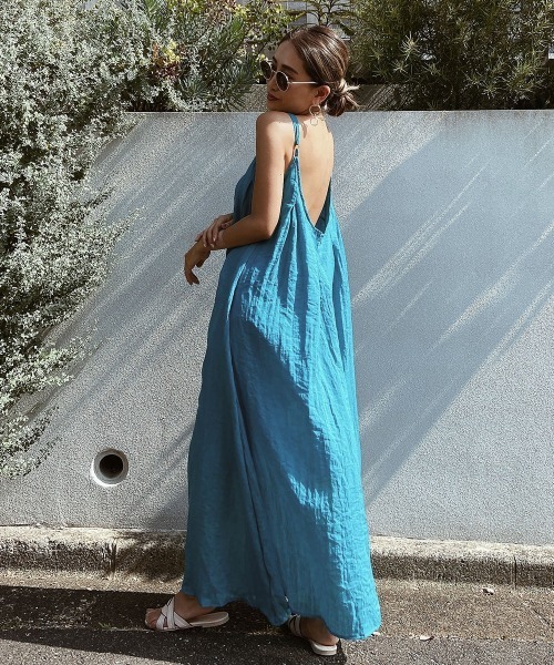 esutoreja（エストレジャ）の「シンプルタックワンピース（ワンピース・レディース・ホワイト/ブルー/ブラック・FREE）」の3枚目の写真