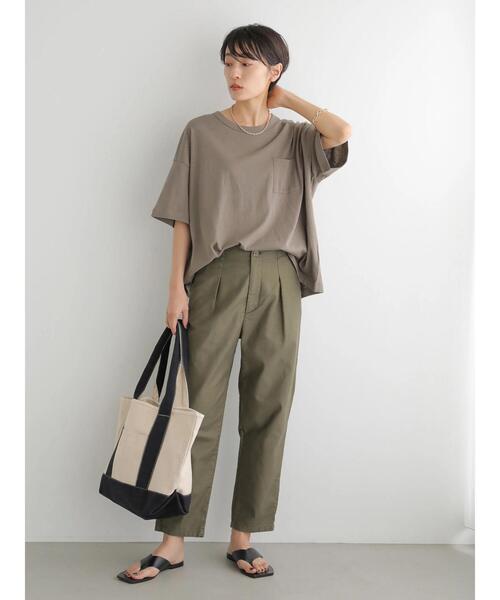 AMERICAN HOLIC(アメリカンホリック)の「ポケット付きゆるカットプルオーバー(Tシャツ/カットソー・レディース・オフホワイト/チャコールグレー/モカ・L/M)」の16枚目の写真