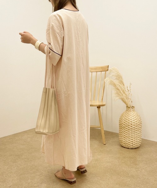 apres jour clair(アプレジュールクレア)の「【apres jour clair】パイピングワンピース【ZOZOTOWN限定アイテム】(ワンピース・レディース・モカ/ベージュ・MEDIUM/SMALL/X-LARGE)」の5枚目の写真