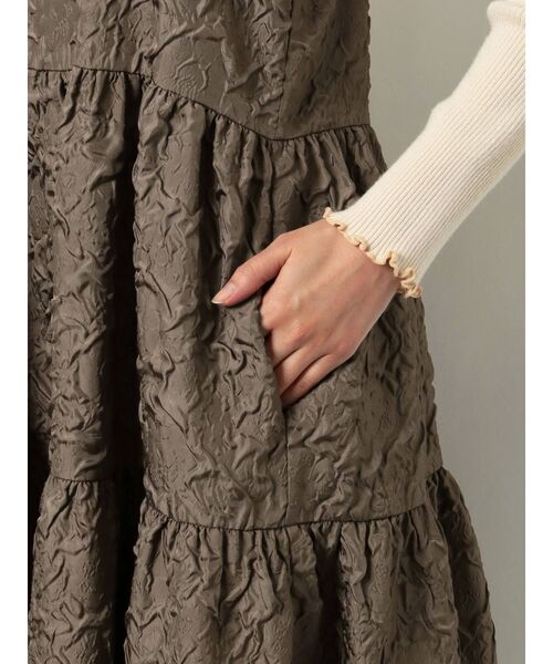 merry jenny（メリージェニー）の「rumpleティアードキャミワンピース（ワンピース・レディース・ブラック/ブラウン/ベージュ・FREE）」の4枚目の写真