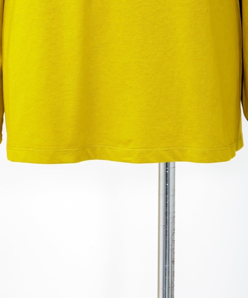 AS KNOW AS de base(アズノゥアズドゥバズ)の「タックde前後プルオーバー(Tシャツ/カットソー・レディース・ブラック/ダークグリーン/イエロー/グレイッシュベージュ・FREE)」の8枚目の写真