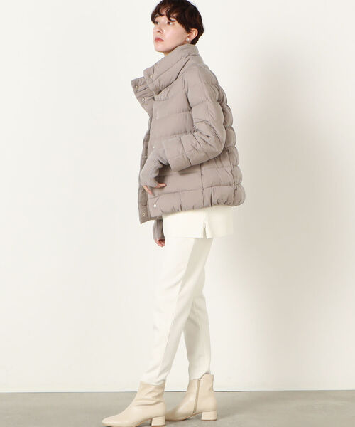 NOLLEY’S（ノーリーズ）の「【HERNO/ヘルノ】ニットグローブ付ダウン EOLO（ダウンジャケット/コート・レディース・グレイッシュベージュ/キナリ・42）」の6枚目の写真