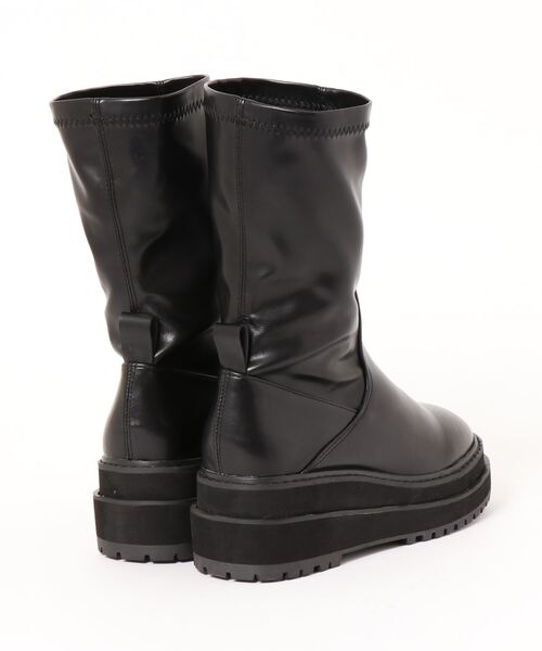 GeeRA（ジーラ）の「ストレッチトラックソールブーツ（ブーツ・レディース・アイボリー/ブラック・SMALL/X-LARGE/LARGE/MEDIUM）」の6枚目の写真