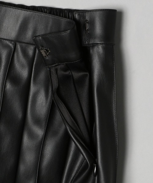 JEANASIS（ジーナシス）の「ヴィーガンレザーピンタックプリーツスカート/237811（スカート・レディース・ブラック・SMALL/MEDIUM）」の9枚目の写真