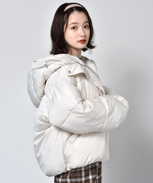 RETRO GIRL（レトロガール）の「ファイバーダウンブルゾン（ダウンジャケット/コート・レディース・ブラック/グリーン/アイボリー/ブルー・FREE）」の20枚目の写真