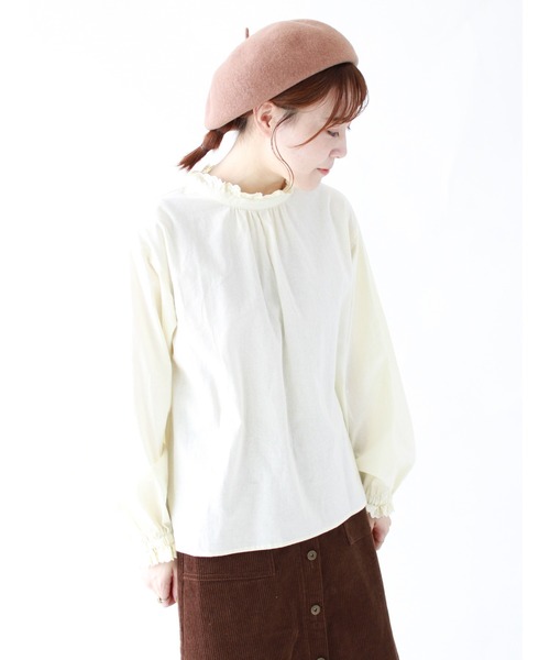 ehka sopo(エヘカソポ)の「【カタログ掲載アイテム】スタンドレース衿ブラウス(シャツ/ブラウス・レディース・グレー/オフホワイト/ミント/キナリ・フリ-)」の3枚目の写真