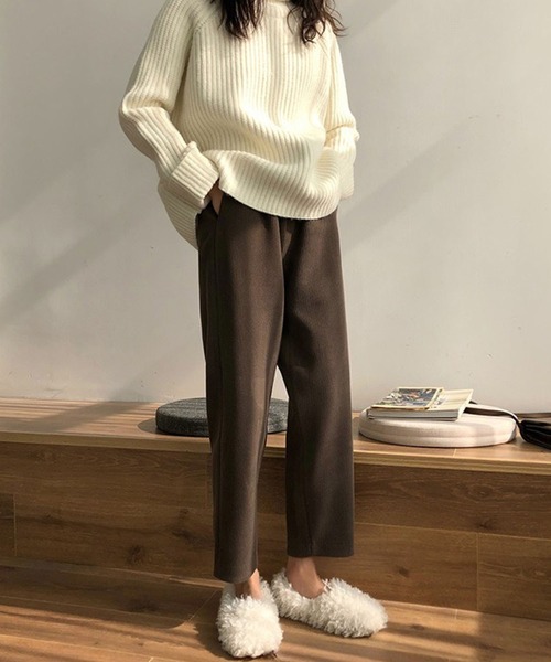 me+em select（ミームセレクト）の「コーデュロイテーパードパンツ（その他パンツ・レディース・アイボリー/モカ/チャコール/ブラウン/ブラック・FREE）」の9枚目の写真