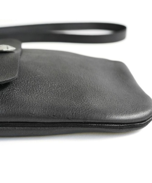 ARTS & CRAFTS(アーツアンドクラフト)の「アーツアンドクラフツ / 15th KUDU FLAT SHOULDER S / 15th クードゥー フラットショルダーエス(ショルダーバッグ・レディース・ベージュ/ブラック・FREE)」の7枚目の写真