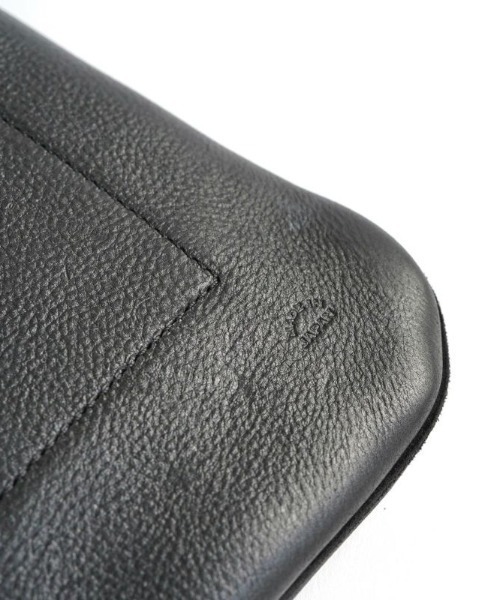 ARTS & CRAFTS(アーツアンドクラフト)の「アーツアンドクラフツ / 15th KUDU FLAT SHOULDER S / 15th クードゥー フラットショルダーエス(ショルダーバッグ・レディース・ベージュ/ブラック・FREE)」の8枚目の写真