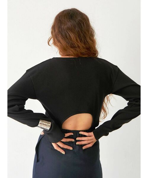 Ungrid（アングリッド）の「バックオープンフィットロングスリーブTee（Tシャツ/カットソー・レディース・ブラック/オフホワイト/ブルー・FREE）」の20枚目の写真
