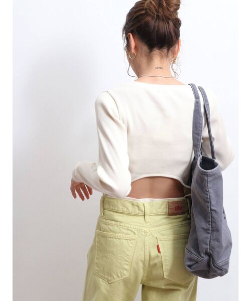 Ungrid（アングリッド）の「バックオープンフィットロングスリーブTee（Tシャツ/カットソー・レディース・ブラック/オフホワイト/ブルー・FREE）」の5枚目の写真