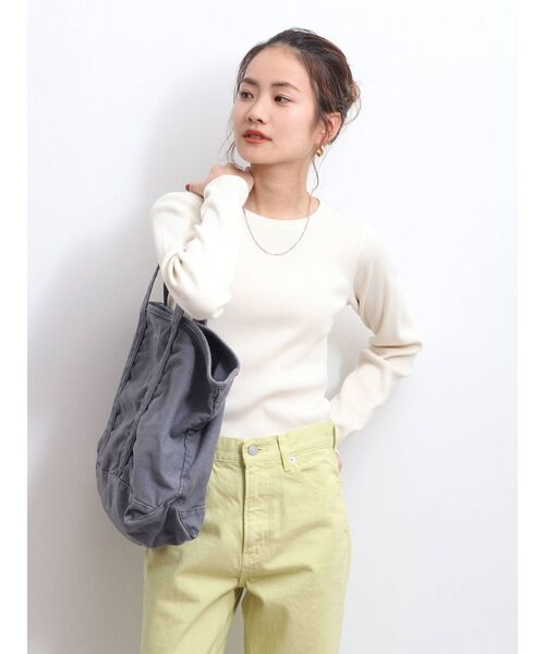 Ungrid（アングリッド）の「バックオープンフィットロングスリーブTee（Tシャツ/カットソー・レディース・ブラック/オフホワイト/ブルー・FREE）」の11枚目の写真