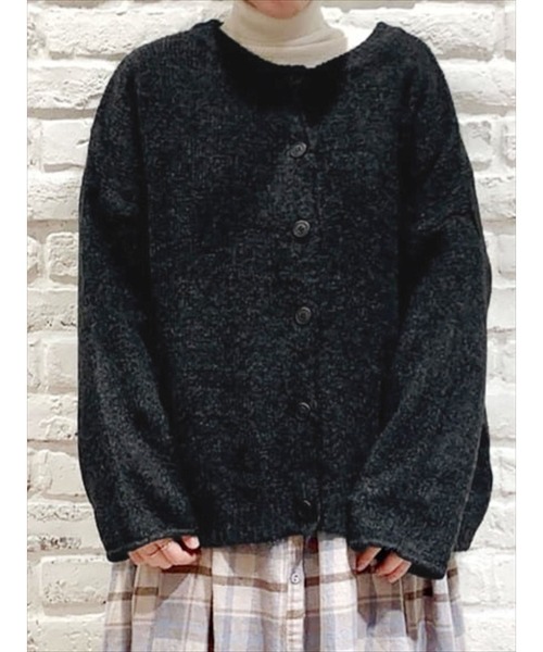 Samansa Mos2(サマンサ モスモス)の「メランジ調前後着2WAYニットカーディガン(カーディガン/ボレロ・レディース・ブラック/ベージュ/イエロー/ミント・フリ-)」の2枚目の写真