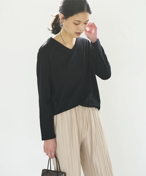 GeeRA(ジーラ)の「綿100%きれいめロンT(Vネック)(Tシャツ/カットソー・レディース・ラベンダー/オフホワイト/ブラック/その他・X-LARGE/SMALL/LARGE/MEDIUM/XX-LARGE)」の5枚目の写真