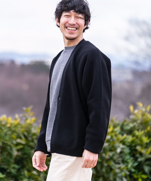 ITEMS URBANRESEARCH（アイテムズ アーバンリサーチ）の「ミラノリブ カーディガン（カーディガン/ボレロ・メンズ・ブラック/モカ/オフホワイト・MEDIUM/LARGE）」の18枚目の写真
