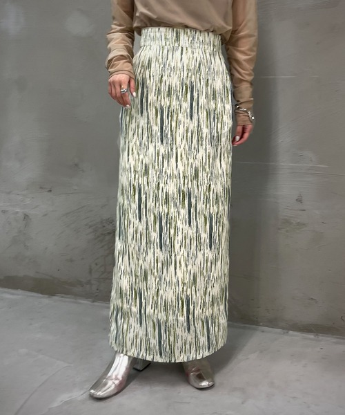 &g'aime（アンジェム）の「【&g’aime】アートペイントタイトスカート（スカート・レディース・チャコールグレー/ブルー・FREE）」の13枚目の写真