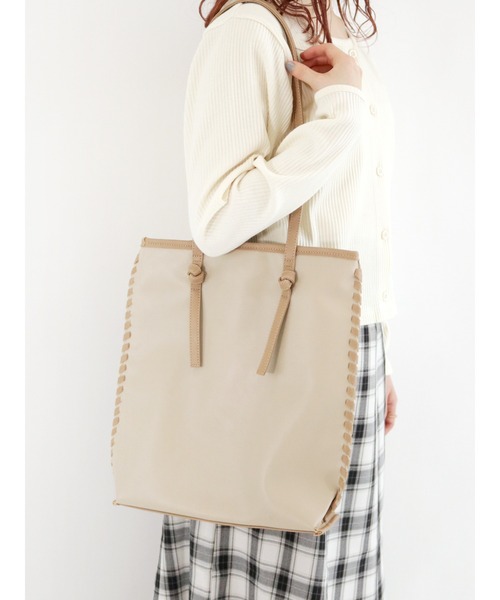 ehka sopo（エヘカソポ）の「かがりデザイントートバッグ（トートバッグ・レディース・ベージュ/シルバー/オフホワイト・ﾌﾘ-）」の2枚目の写真