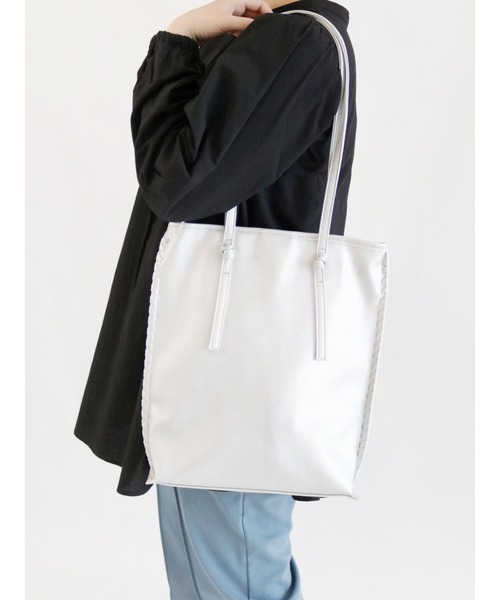 ehka sopo（エヘカソポ）の「かがりデザイントートバッグ（トートバッグ・レディース・ベージュ/シルバー/オフホワイト・ﾌﾘ-）」の3枚目の写真