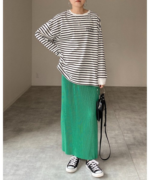 She's Closet（シーズクローゼット）の「【セルフカット対応】Iラインハイウエスト細プリーツロングスカート（スカート・レディース・ブラック/グレー/レッド/グリーン/グレイッシュベージュ/ピンク/パープル/オレンジ・FREE）」の13枚目の写真