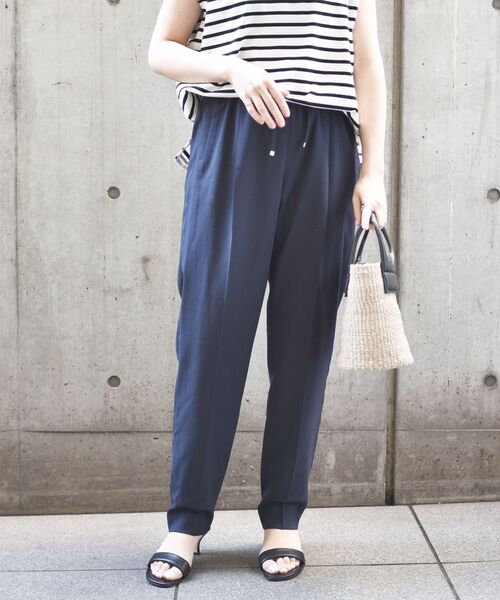 SHIPS(シップス)の「〈手洗い可能〉ドロストテーパードパンツ◆(その他パンツ・レディース・ライトグレー/ベージュ/ネイビー・40/38/36)」の3枚目の写真