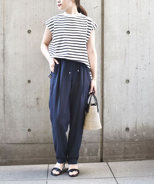 SHIPS(シップス)の「〈手洗い可能〉ドロストテーパードパンツ◆(その他パンツ・レディース・ライトグレー/ベージュ/ネイビー・40/38/36)」の7枚目の写真