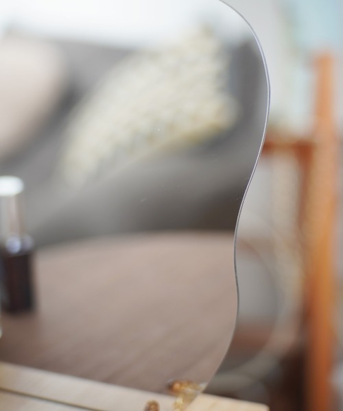 lala Born（ララボーン）の「スタンド卓上アートミラー（ミラー・レディース・A/B/C/D・FREE）」の8枚目の写真